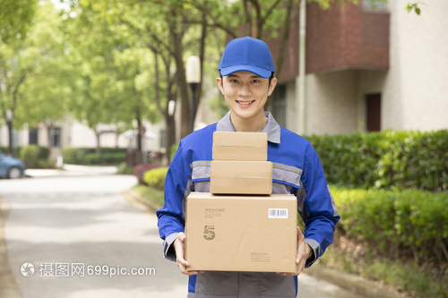 城市脈搏上的奔跑者 解析現(xiàn)代快遞員的派件配送服務